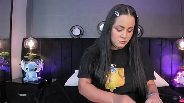 alejandra  garcia online show from 05/20/26, 03:25