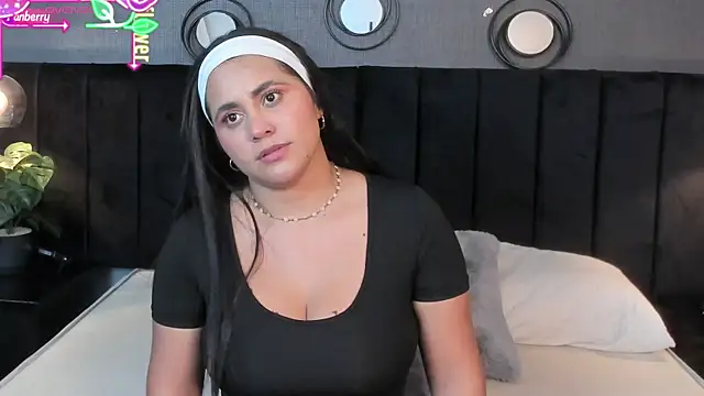 alejandra  garcia online show from 05/19/26, 04:41