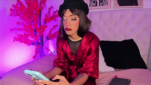 Liz Hills online show from 04/21/26, 03:18