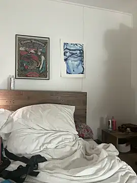 hollyharmd online show from 04/04/26, 03:57