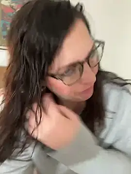 hollyharmd online show from 03/06/26, 04:29