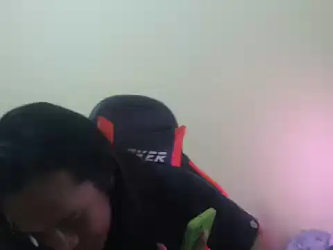 ashelyxyn69xx online show from 04/11/26, 07:16