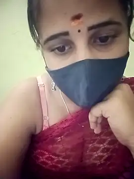 Snapshot of Tamil_Rani- chatting on 04/22/26, 09:32 Tamil Rani- online show from 04/22/26, 09:32
