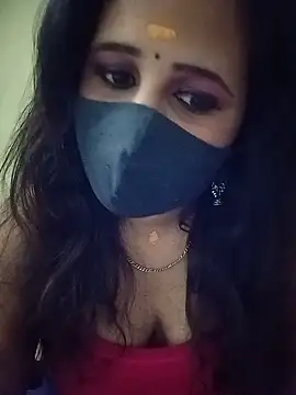 Snapshot of Tamil_Rani- chatting on 05/21/26, 08:17 Tamil Rani- online show from 05/21/26, 08:17
