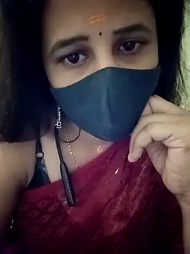 Snapshot of Tamil_Rani- chatting on 04/02/26, 08:48 Tamil Rani- online show from 04/02/26, 08:48