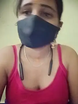 Snapshot of Tamil_Rani- chatting on 05/27/26, 11:01 Tamil Rani- online show from 05/27/26, 11:01
