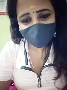 Snapshot of Tamil_Rani- chatting on 05/14/26, 05:54 Tamil Rani- online show from 05/14/26, 05:54