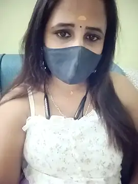 Snapshot of Tamil_Rani- chatting on 06/24/26, 06:28 Tamil Rani- online show from 06/24/26, 06:28