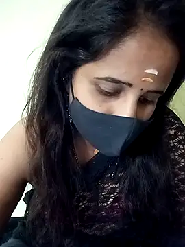 Snapshot of Tamil_Rani- chatting on 04/01/26, 06:48 Tamil Rani- online show from 04/01/26, 06:48