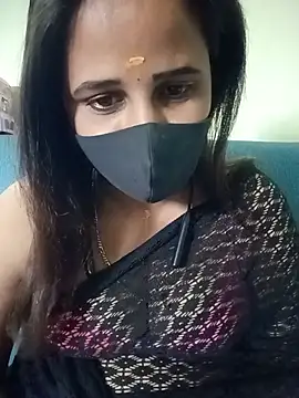 Snapshot of Tamil_Rani- chatting on 07/06/26, 05:47 Tamil Rani- online show from 07/06/26, 05:47