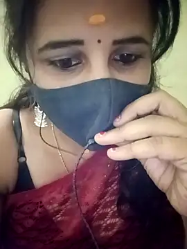 Snapshot of Tamil_Rani- chatting on 03/28/26, 05:58 Tamil Rani- online show from 03/28/26, 05:58