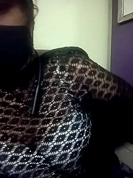 Snapshot of Tamil_Rani- chatting on 03/19/26, 01:27 Tamil Rani- online show from 03/19/26, 01:27