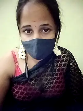 Snapshot of Tamil_Rani- chatting on 03/23/26, 07:58 Tamil Rani- online show from 03/23/26, 07:58