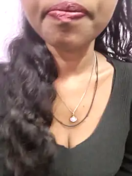 Samira-Ansari online show from 03/18/26, 10:07