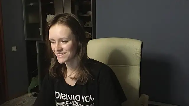 Tender Swan online show from 03/20/26, 12:00