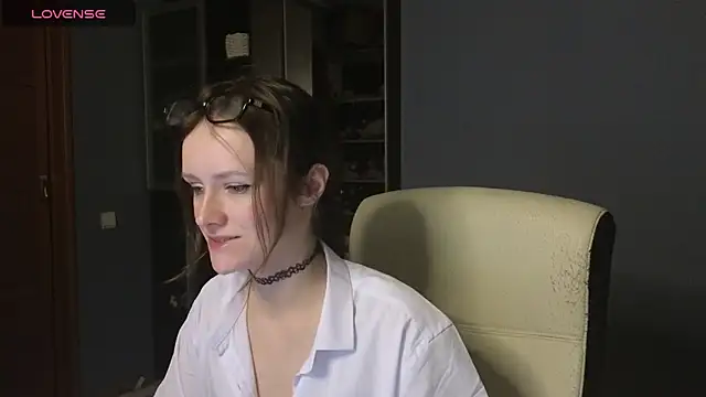 Tender Swan online show from 03/13/26, 10:04