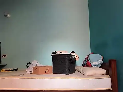 eyd 001 online show from 03/04/26, 01:19