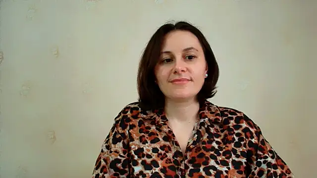 Snapshot of Inessa_beauty chatting on 05/18/26, 12:54 Inessa beauty online show from 05/18/26, 12:54
