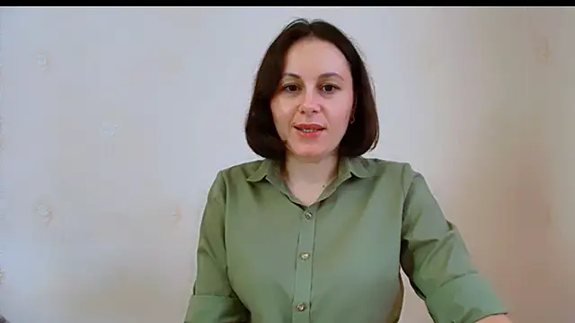 Snapshot of Inessa_beauty chatting on 06/14/26, 08:37 Inessa beauty online show from 06/14/26, 08:37