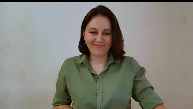 Snapshot of Inessa_beauty chatting on 07/08/26, 01:45 Inessa beauty online show from 07/08/26, 01:45