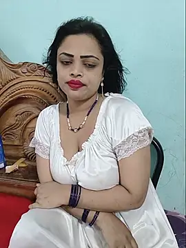 Snapshot of Beauty-3 chatting on 06/26/26, 01:55 Beauty-3 online show from 06/26/26, 01:55