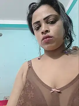 Snapshot of Beauty-3 chatting on 07/07/26, 06:47 Beauty-3 online show from 07/07/26, 06:47