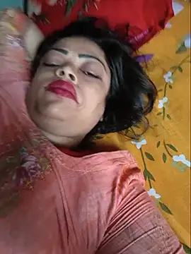 Snapshot of Beauty-3 chatting on 07/18/26, 12:19 Beauty-3 online show from 07/18/26, 12:19