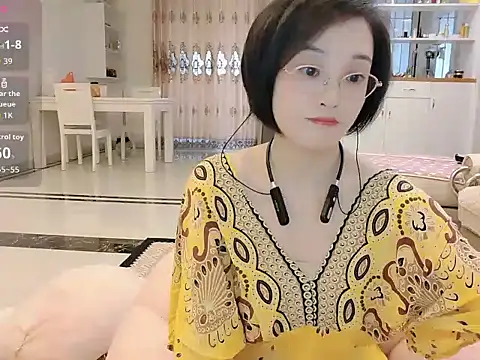 Snapshot of Nana-NN chatting on 04/16/26, 06:58 Nana-NN online show from 04/16/26, 06:58