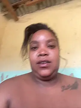 Snapshot of friendlybitch22 chatting on 03/06/26, 09:15 friendlybitch22 online show from 03/06/26, 09:15