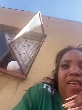 Snapshot of friendlybitch22 chatting on 03/23/26, 01:11 friendlybitch22 online show from 03/23/26, 01:11