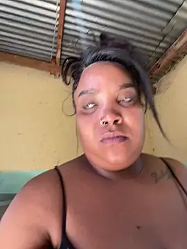 Snapshot of friendlybitch22 chatting on 04/04/26, 08:54 friendlybitch22 online show from 04/04/26, 08:54