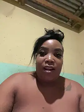 Snapshot of friendlybitch22 chatting on 04/06/26, 11:17 friendlybitch22 online show from 04/06/26, 11:17