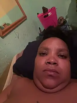 Snapshot of friendlybitch22 chatting on 03/27/26, 08:21 friendlybitch22 online show from 03/27/26, 08:21