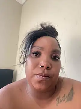 friendlybitch22 online show from 05/16/26, 07:40