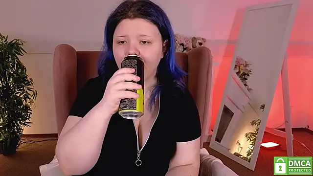 Lunaar  online show from 03/24/26, 07:08