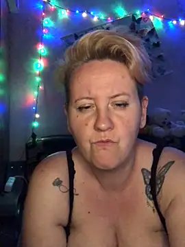 SofiaAmour online show from 04/17/26, 07:49