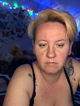 SofiaAmour online show from 04/18/26, 07:58