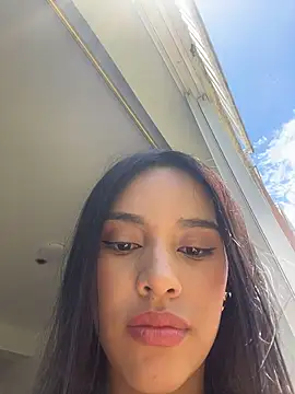 Mia-villalobos online show from 04/02/26, 04:35