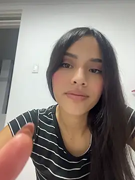 Mia-villalobos online show from 06/29/26, 11:26