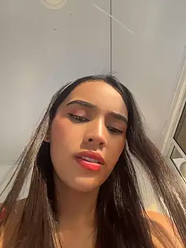 Mia-villalobos online show from 05/07/26, 09:40