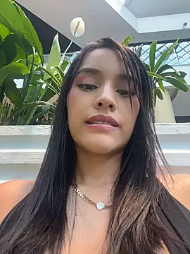 Mia-villalobos online show from 05/09/26, 04:32