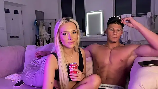 Naughtyblondex online show from 04/13/26, 01:09