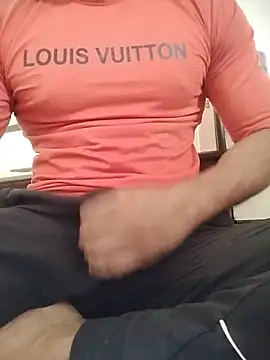 Snapshot of Rocky_boy4 chatting on 06/15/26, 10:48 Rocky boy4 online show from 06/15/26, 10:48