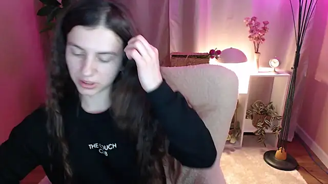 MistyBree online show from 04/06/26, 08:37