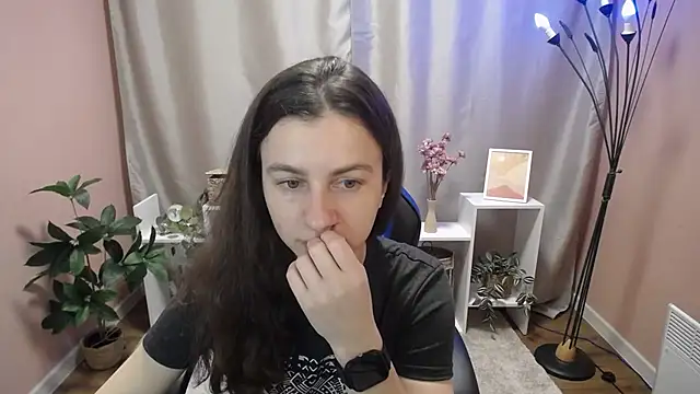 MistyBree online show from 06/01/26, 08:03