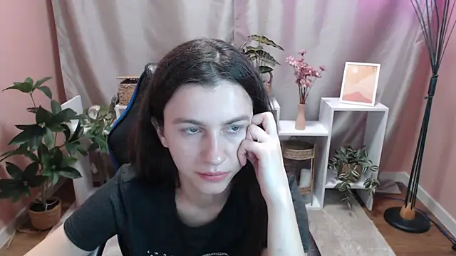 MistyBree online show from 05/07/26, 08:17