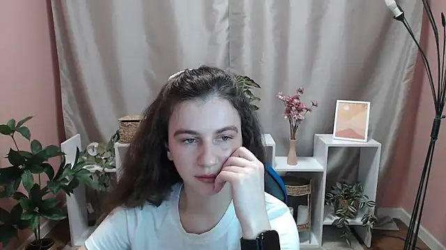 MistyBree online show from 05/16/26, 08:02