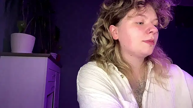 YoungAlina online show from 07/27/26, 11:23