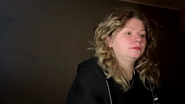 YoungAlina online show from 04/06/26, 07:26