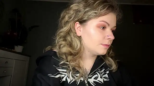 YoungAlina online show from 03/28/26, 02:29